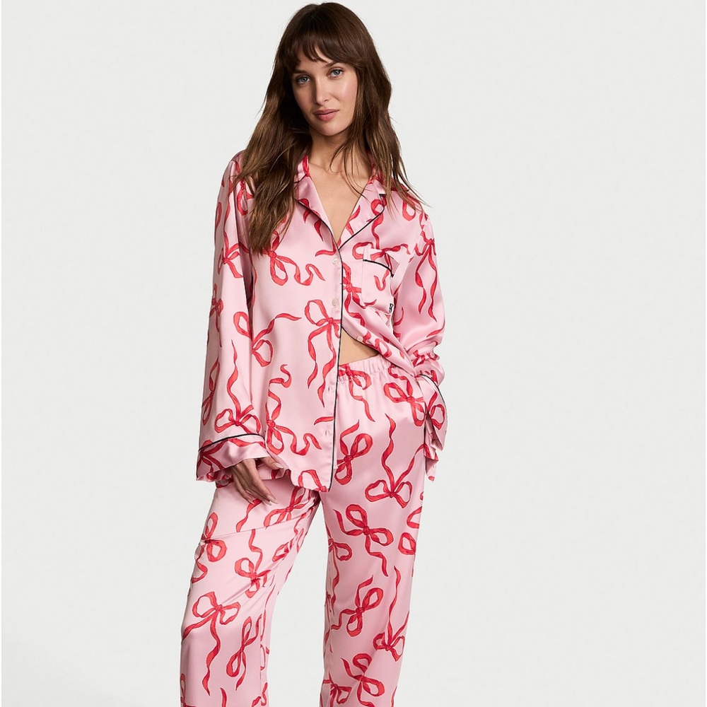 NWT Victoria’s Secret Glazed Satin Long Pajama Set